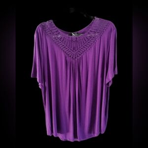 Purple 💜 4X cutout lace trimmed collar Loose fit Blouse